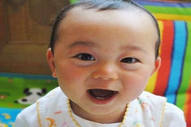 微整切眉去眼袋可以年轻多少岁,有几种快速去眼袋的方法