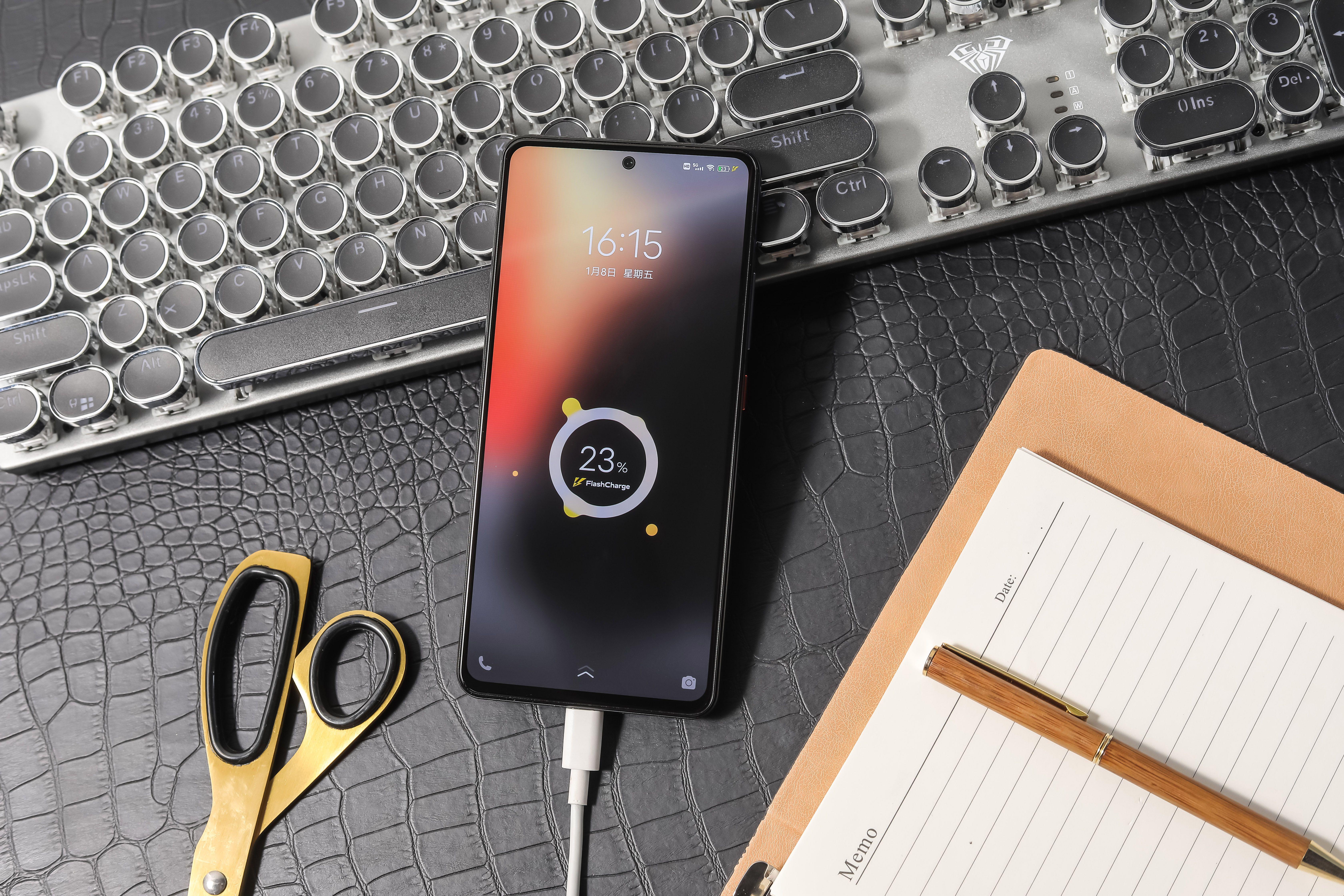 哪些充电的坏习惯会降低手机寿命,手机怎么样充电使用寿命长