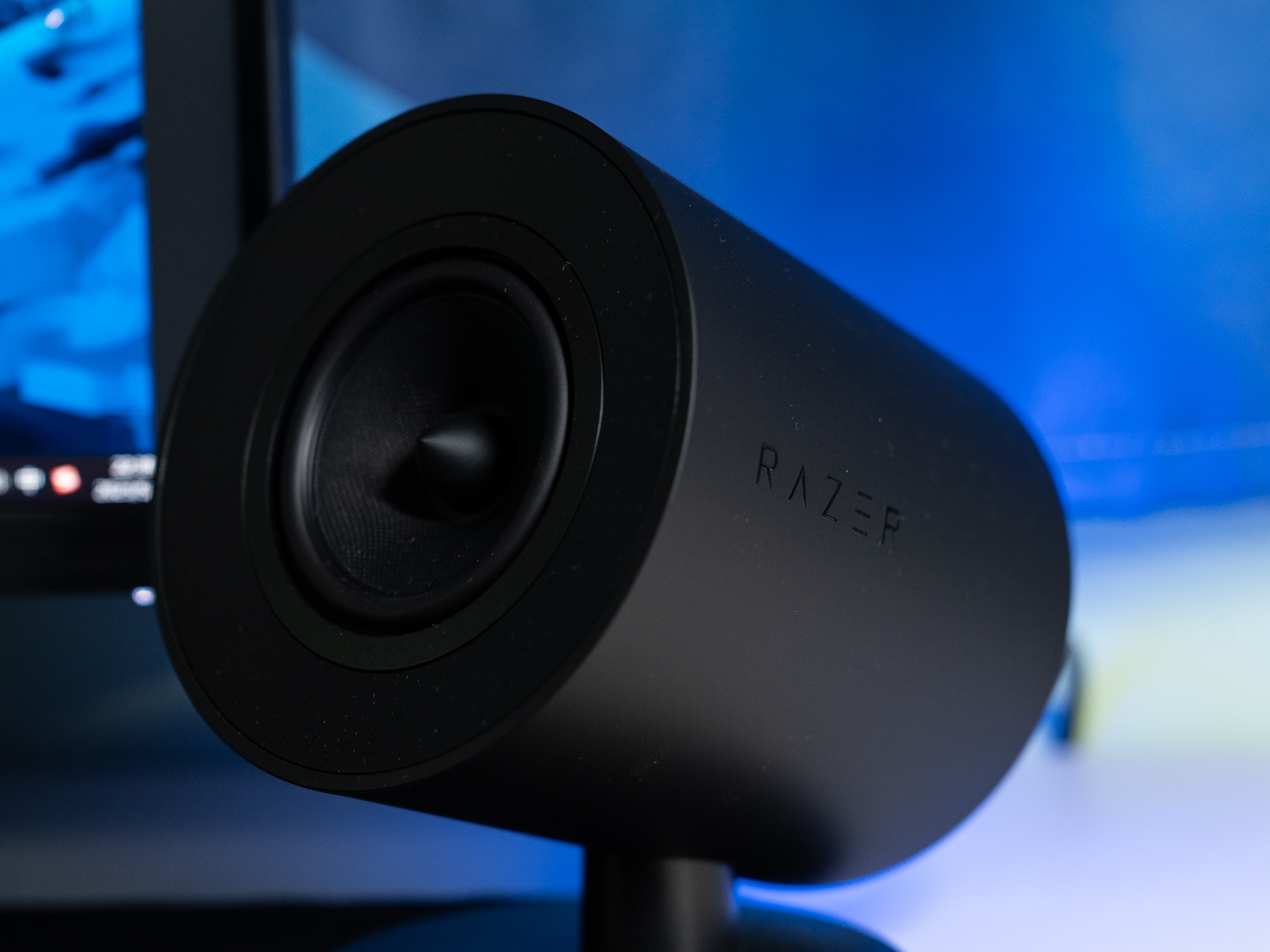 雷蛇天狼星v2听声辨位,雷蛇利维坦v2和天狼星v2怎么选