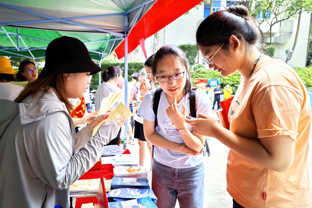 金融知识普及策划防诈活动,金融反诈活动游戏