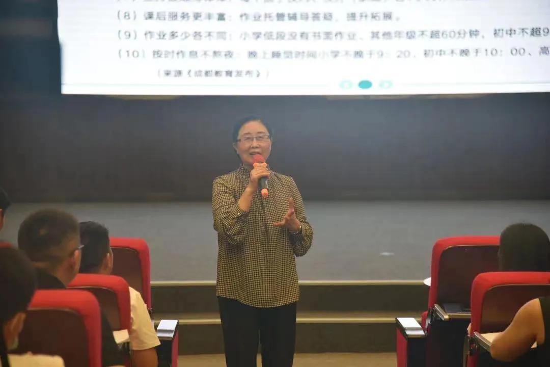 教育温暖的瞬间,一分钟看懂成都教育