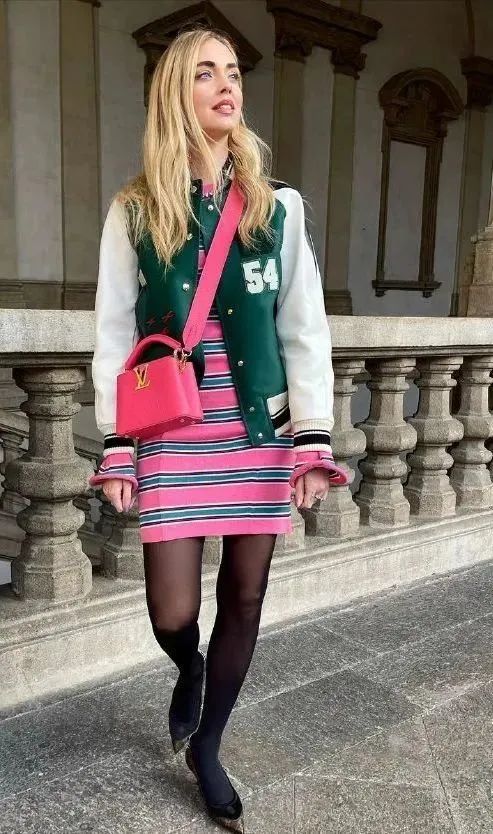 宇宙时尚博主被质疑衣品？！网友吐槽：她的穿搭我真看不懂…