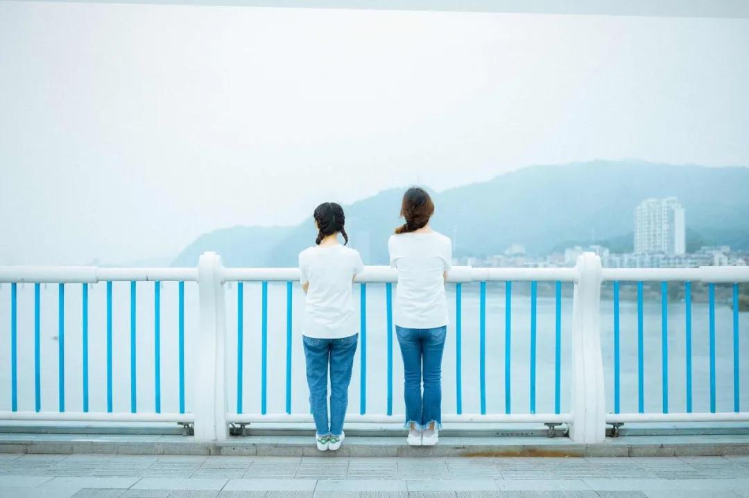 毕业20年的同学聚会一定要去参加,毕业三十年同学会感悟