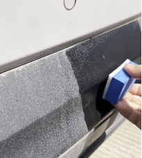 爱车养护与维修塑料件镀晶,黑色塑料件镀晶泛白怎么办