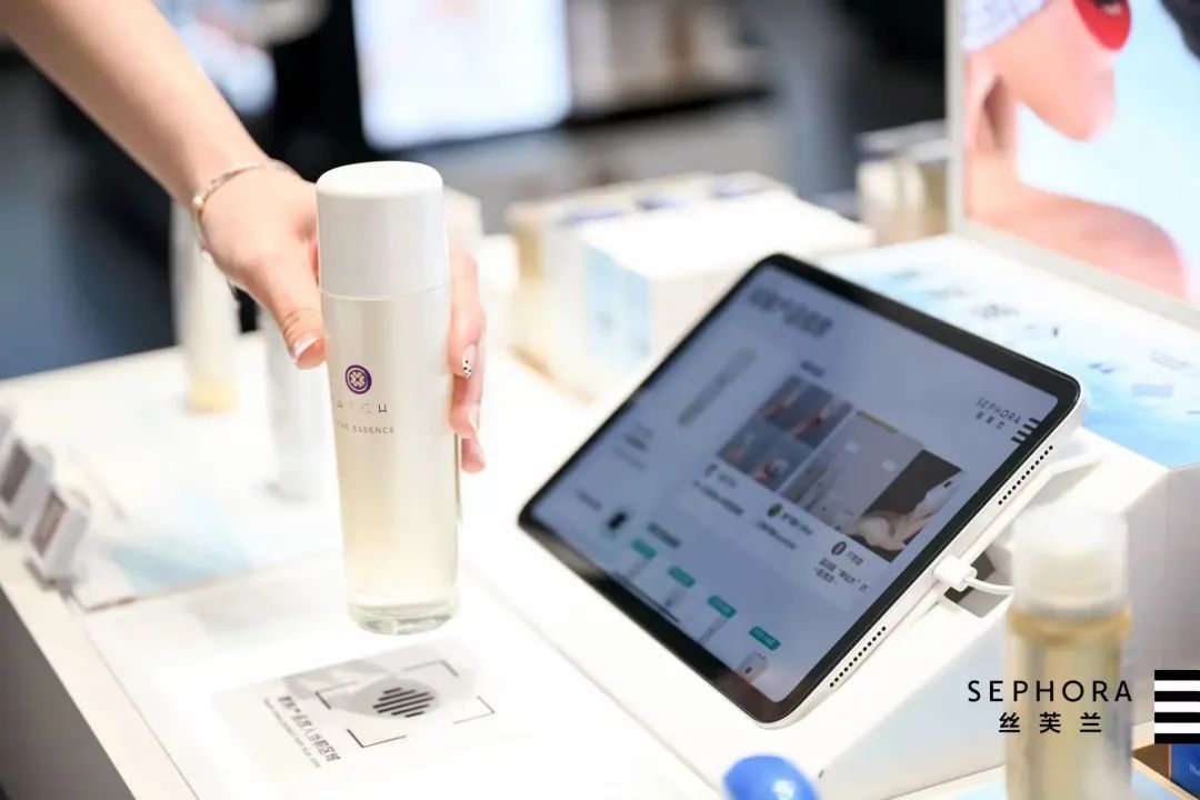 丝芙兰上海未来体验店,丝芙兰官网和线下门店区别