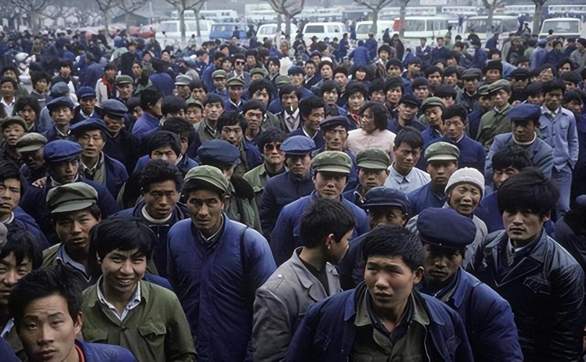 日本军日记：部下玷污了花姑娘，她在夜晚用剪刀愤怒剪断皇军*体下**