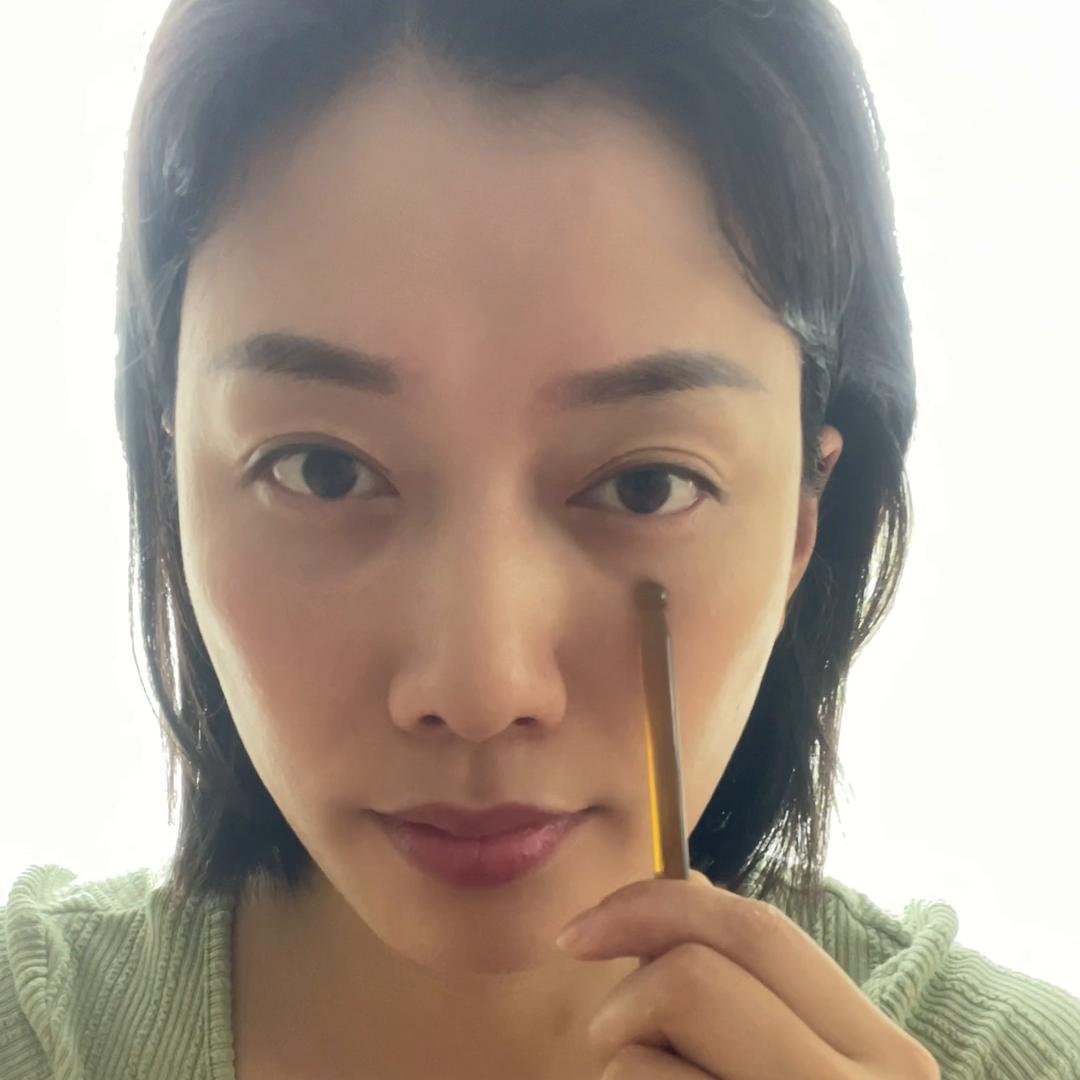 眼周肌肉下垂训练方法,改善眼部肌肉下垂让眼睛变有神