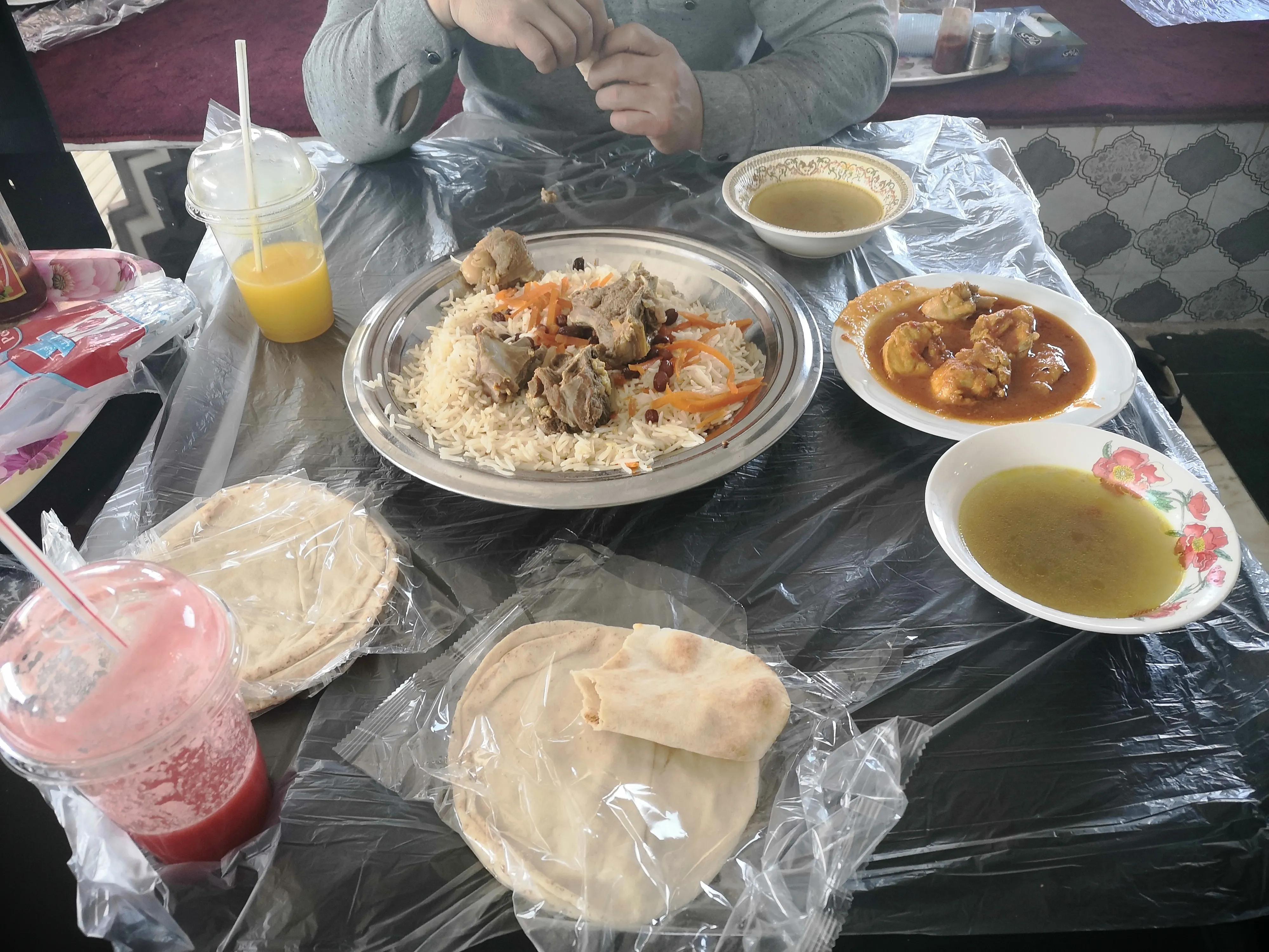 头顶一块布不是恐怖就是富什么梗,头顶一块布的人为啥那么富