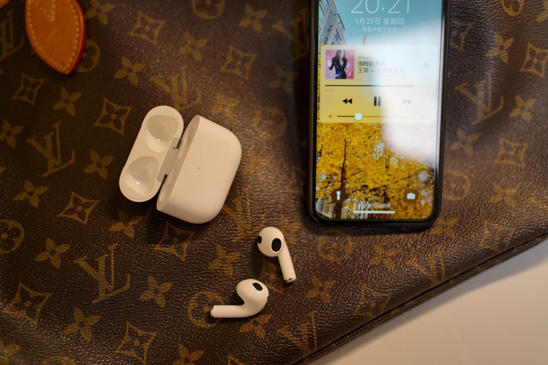 女神节快来给自己挑个礼物吧,女神节快到了送自己一份小礼物