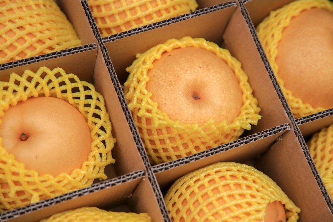 一*爆口**汁的秋月梨，是什么味道？它凭啥那么贵？背后有3个原因