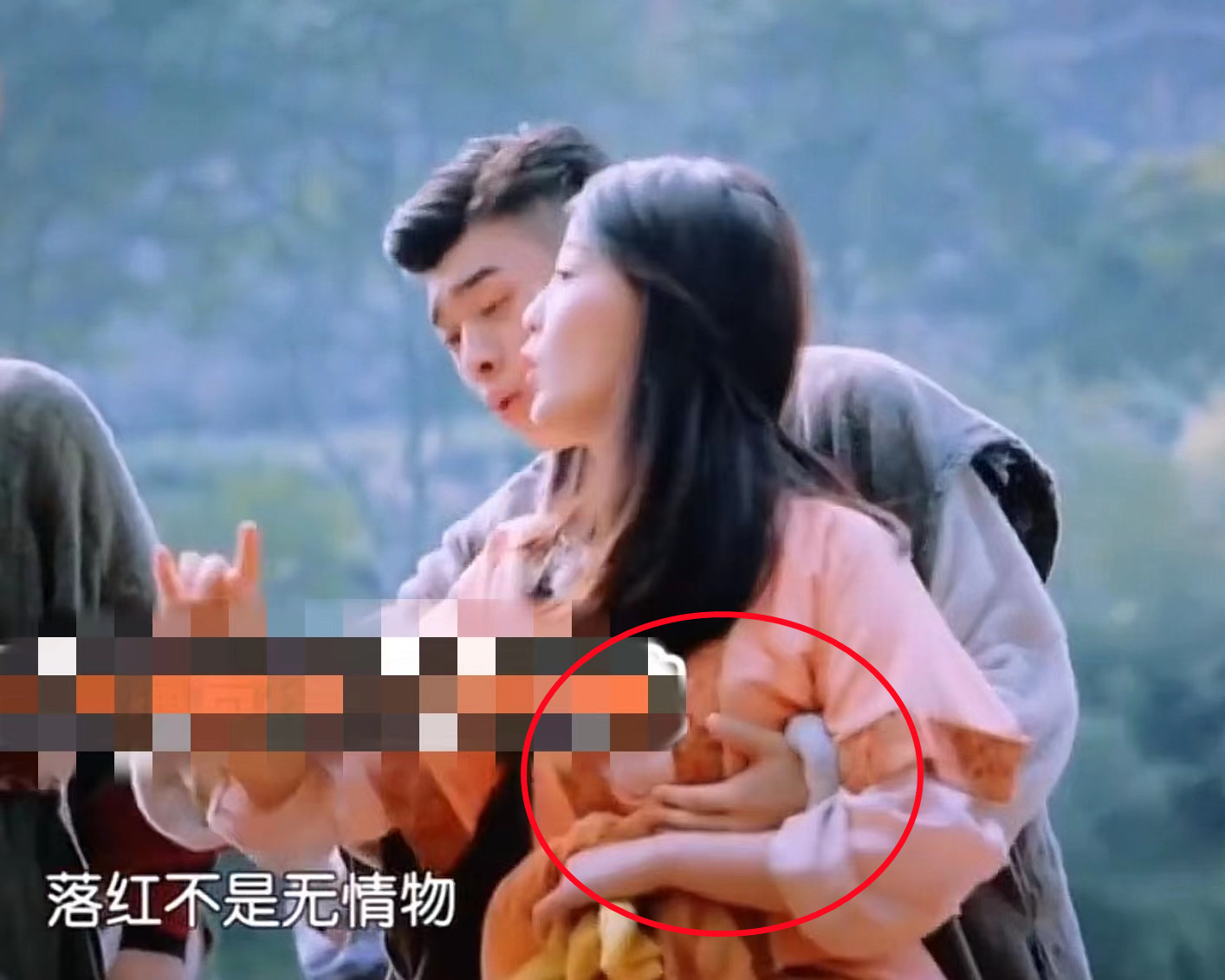 出卖？借戏揩油？捞金无度？牺牲清白？娱乐圈的“疯狂”不止于此