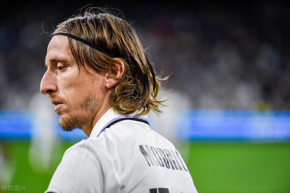 贝克汉姆巅峰时期和梅西谁厉害,贝克汉姆梅西哪个帅