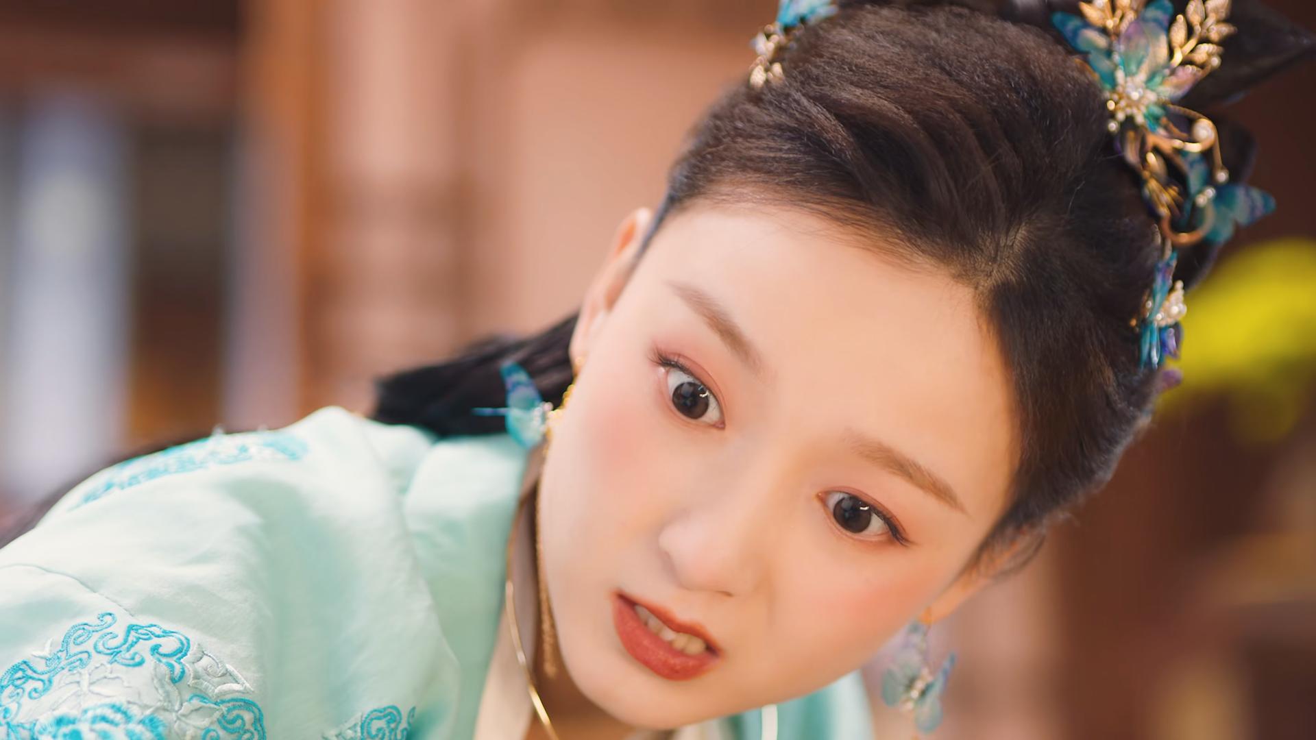 城主大人1：女子被迫穿男装当皇帝，成年后还被妃子追着要同房！