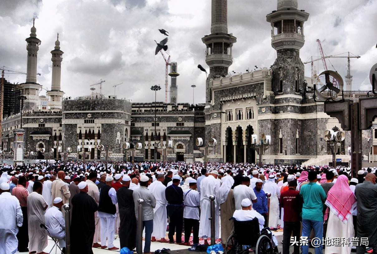 沙特阿拉伯真的很富有吗,沙特阿拉伯皇室为什么富有
