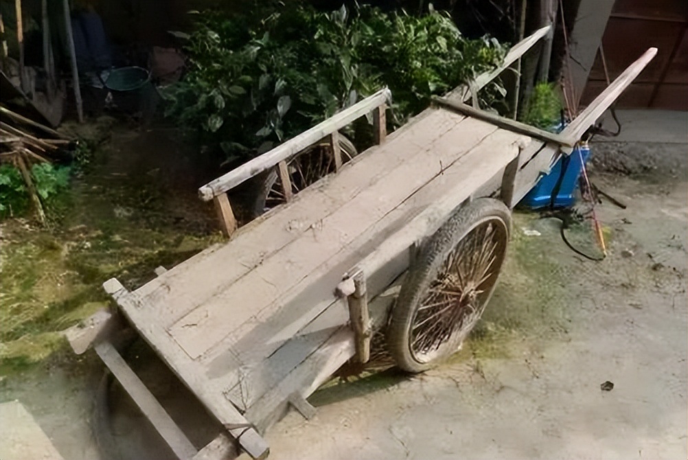 三十多年前的老物件都快成文物了,多年前的物件还记得吗