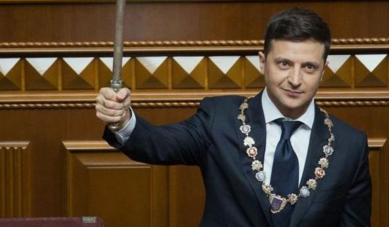 喜剧演员、B级片男主、足球先生，这些明星一不小心成了一国总统