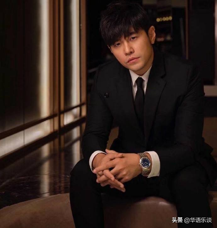 周杰伦收费价目表,邓紫棋周杰伦收入