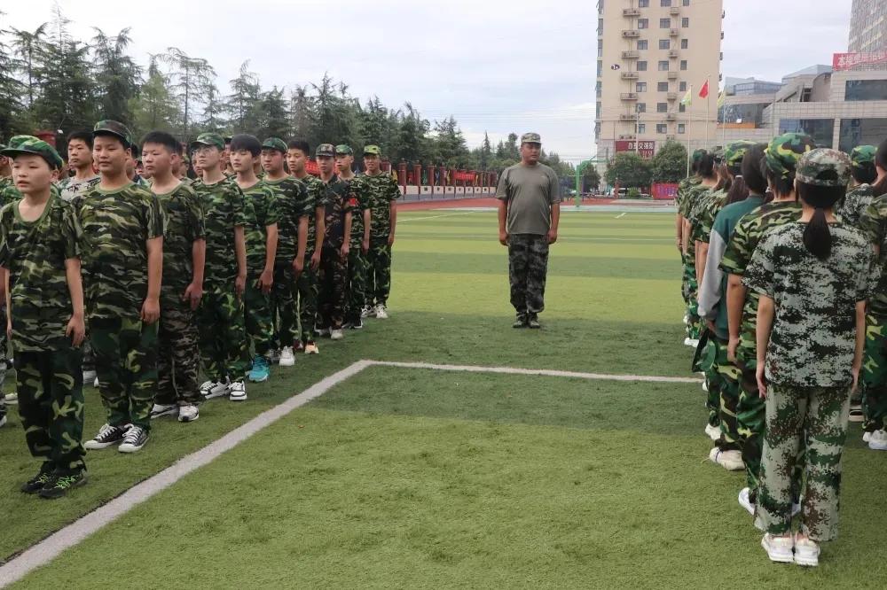 新徽实验学校军训2021,迷彩青春不负韶华军训