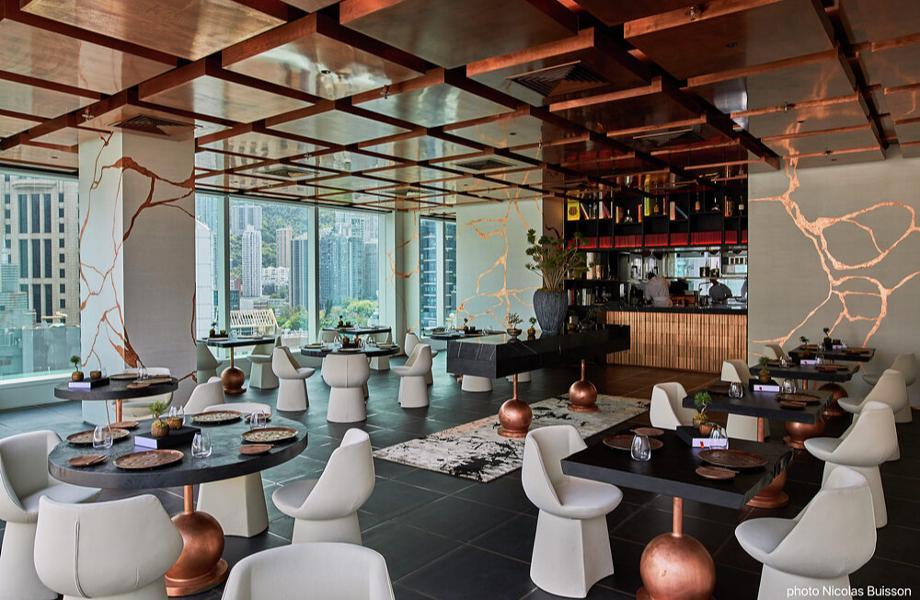 在香港的米其林餐厅用餐,在香港的豪华正餐