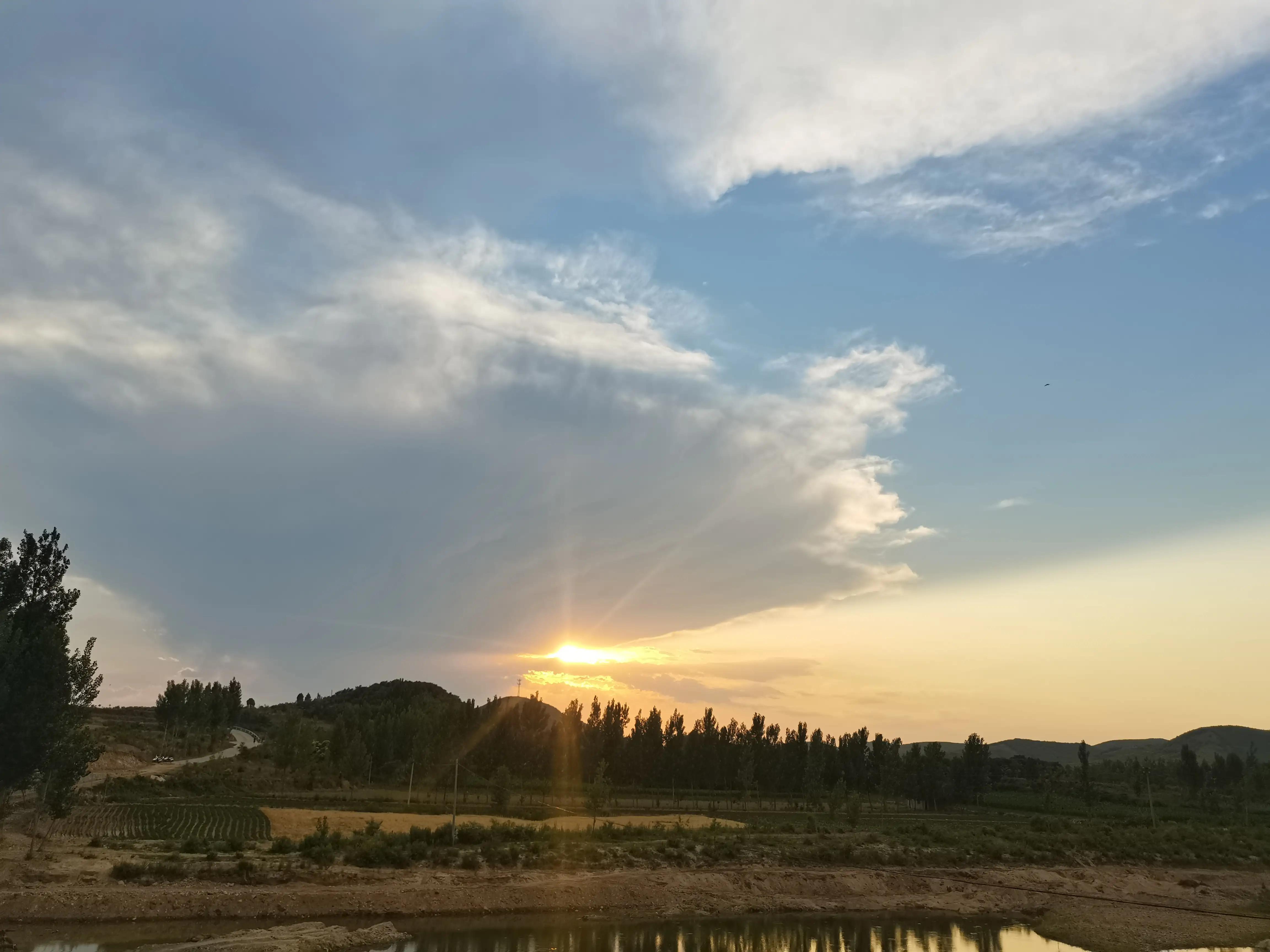 被自己亲妹瞧不起,被自己的亲妹妹瞧不起文案