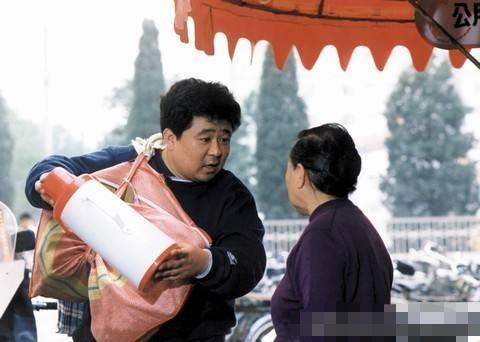 梁冠华的妻子唐烨的个人资料,演员梁冠华妻子唐烨简历