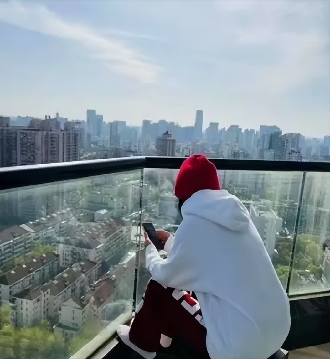 疫情下的明星有多惨,疫情下的明星百态