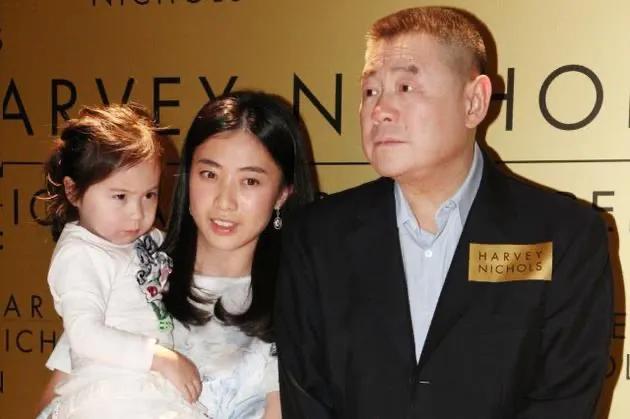 甘比逆袭成香港女首富,甘比为什么变成女首富