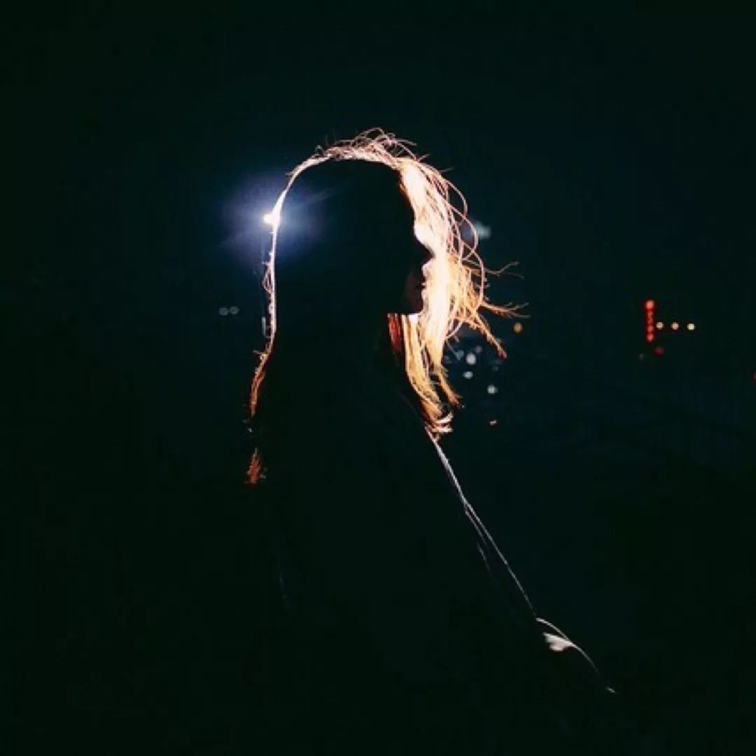 含蓄低调让人不会发现的情侣头像,隐晦又不易察觉的情侣头像