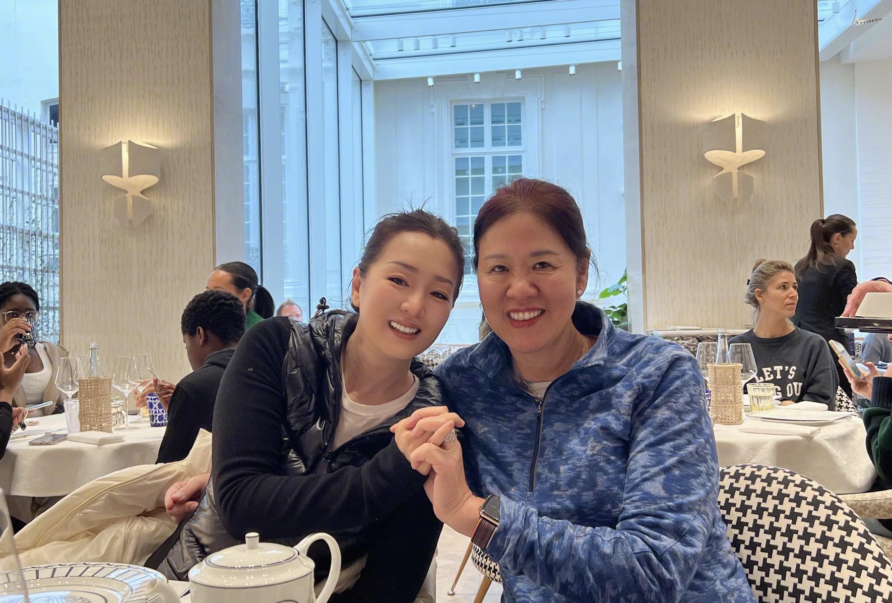 巩俐与郎平同框,郎平和巩俐最新花絮