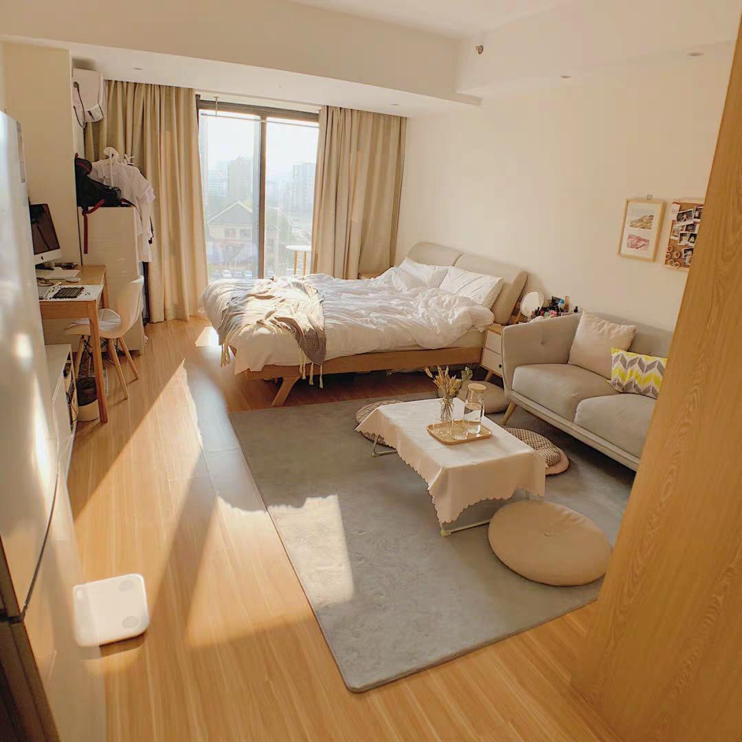 女子独自租酒店公寓 (独居女生租公寓)