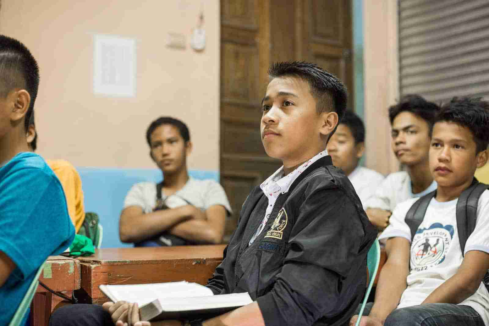 菲律宾国家最新状况,被美国忽悠的国家