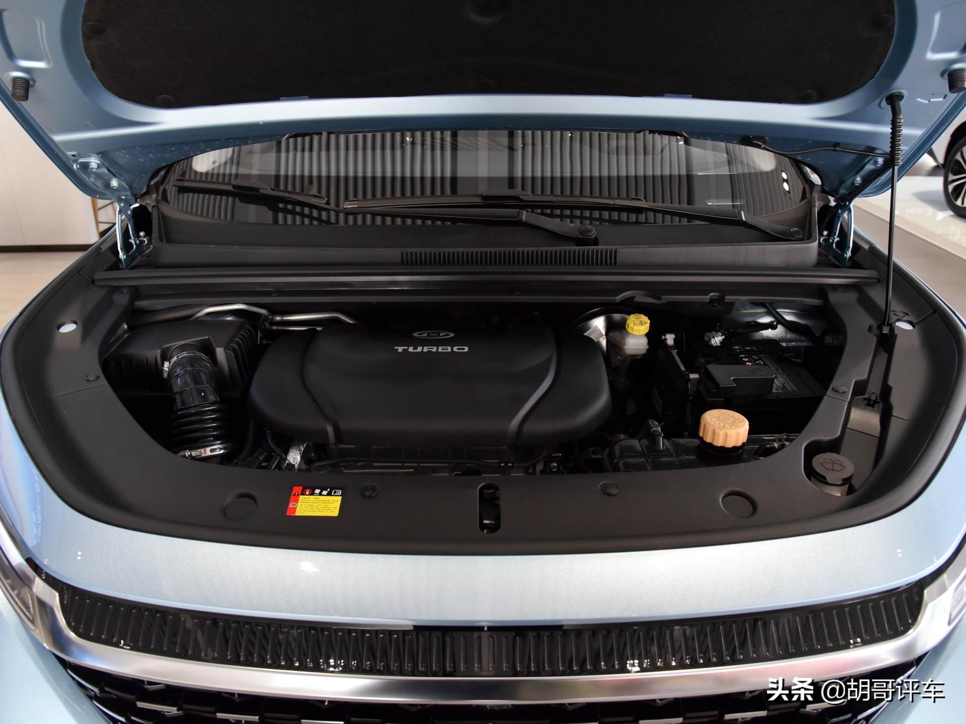 新宝骏rm5豪华版,内饰空间大颜值高车