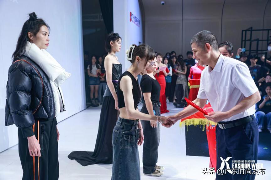 向未来服装设计制作教程,设计向未来