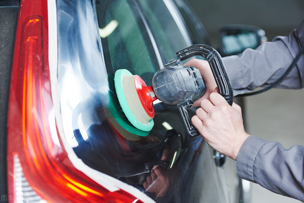 小剐蹭补漆去4s店还是修理厂好,小剐蹭新手可以自己补么