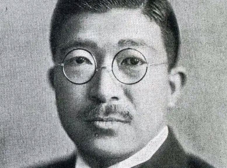 鸠山由纪夫日本最有良知的首相,日本前首相鸠山由纪夫下跪视频