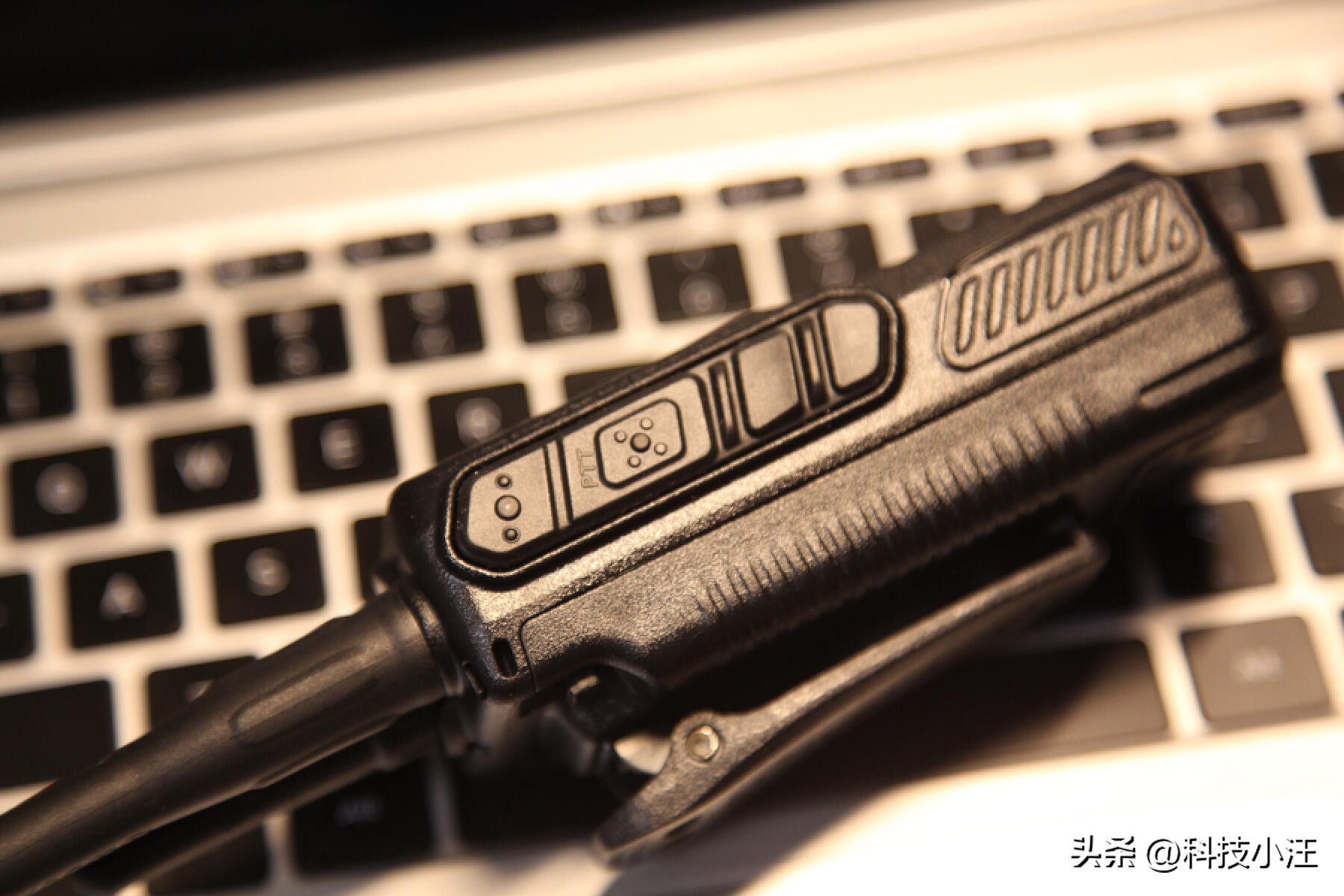 不需要证的对讲机,欧讯wv50对讲机直播