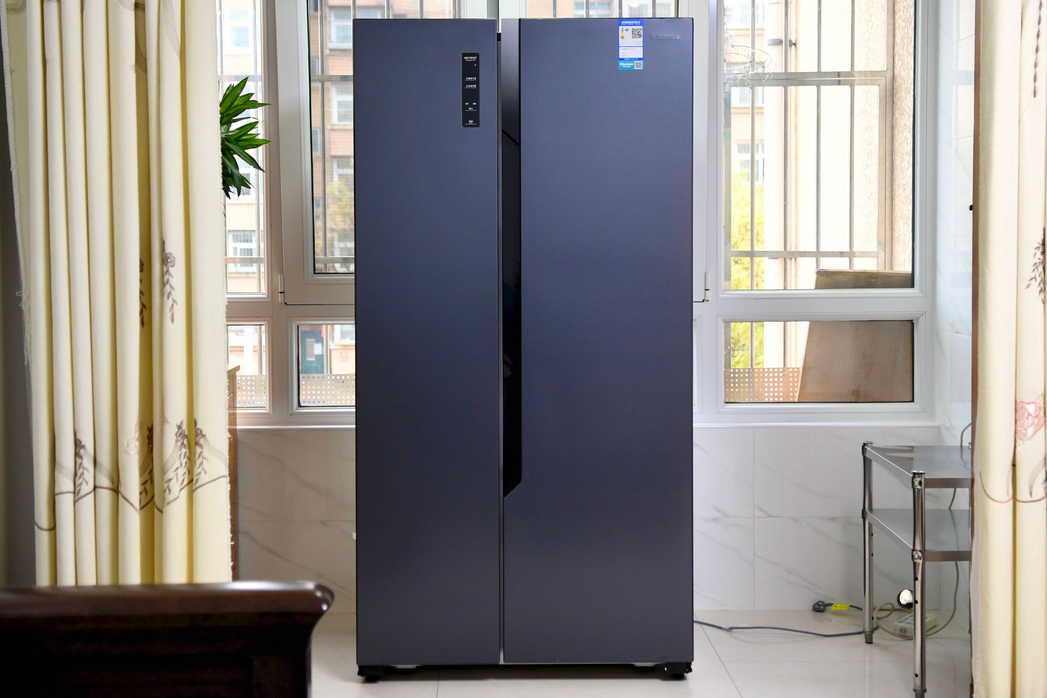 家用冰箱哪款双开门冷冻大冷藏小,买冰箱超薄好吗