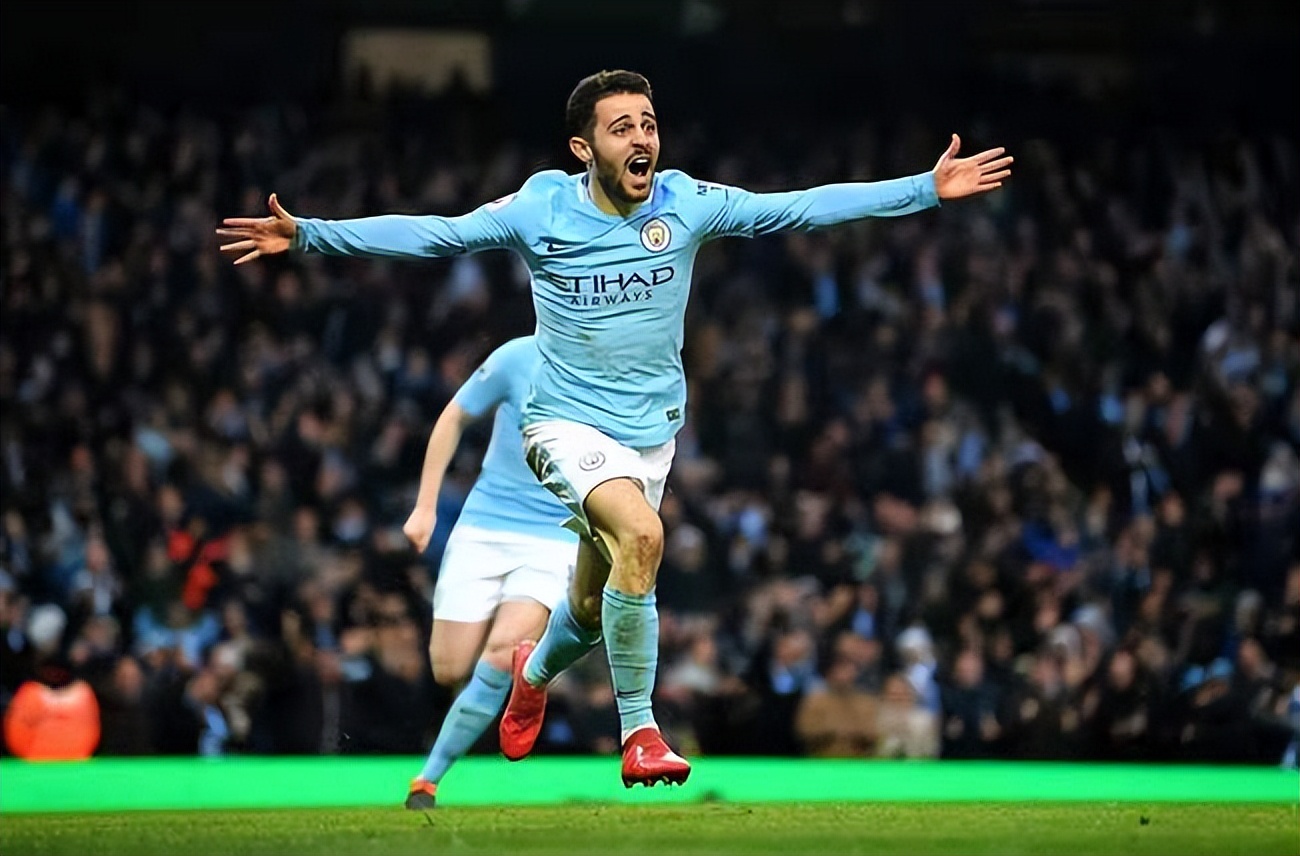 丁丁最新进球,英媒评论十大中锋