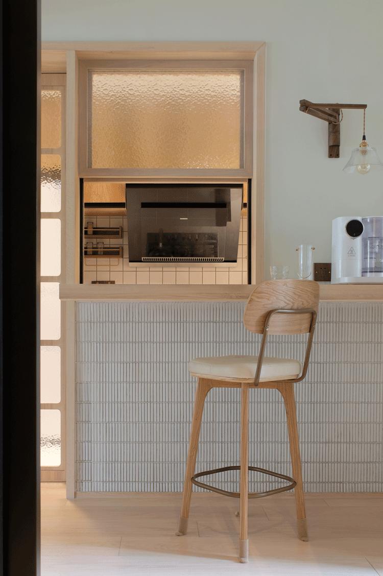 阳台窗户用什么防隐私,窗户隐私透光解决方法