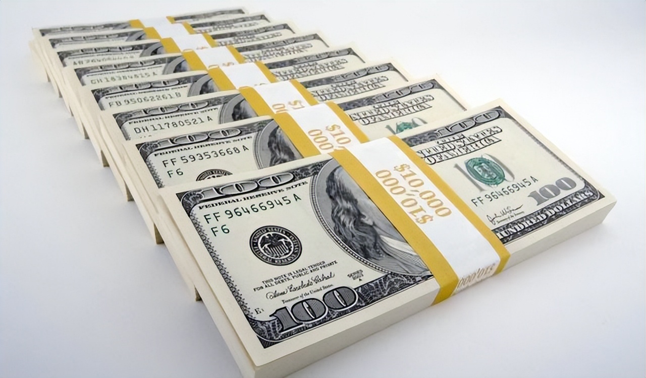 中国与瑞士谈判引进高炮，工程师看出文件漏洞，为国家节省一个亿