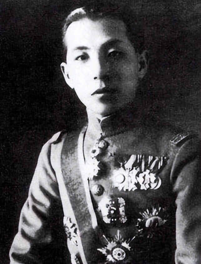 张学良晚年提到末代皇帝，随后怒言：我若是*产党共**，一定会灭他