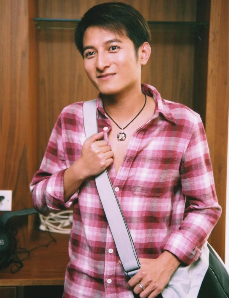 李维嘉消失一年后近照曝光,李维嘉突然崩溃的视频