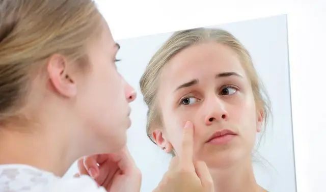 青春期女孩，别让这些问题影响健康和美丽之生理与心理发育特点