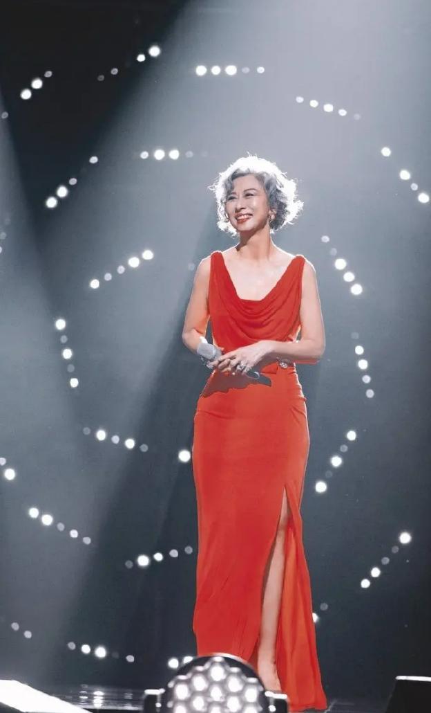 《声生不息》：港乐的魔力就在，60后李克勤唱不过00后单依纯