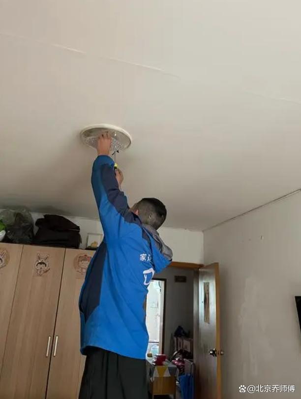 cm6500pfc电路故障维修,二保焊机控制板送丝电路故障维修