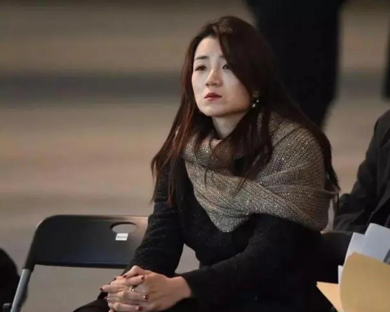 恶魔千金赵显娥虐待佣人,赵显娥家暴丈夫道歉