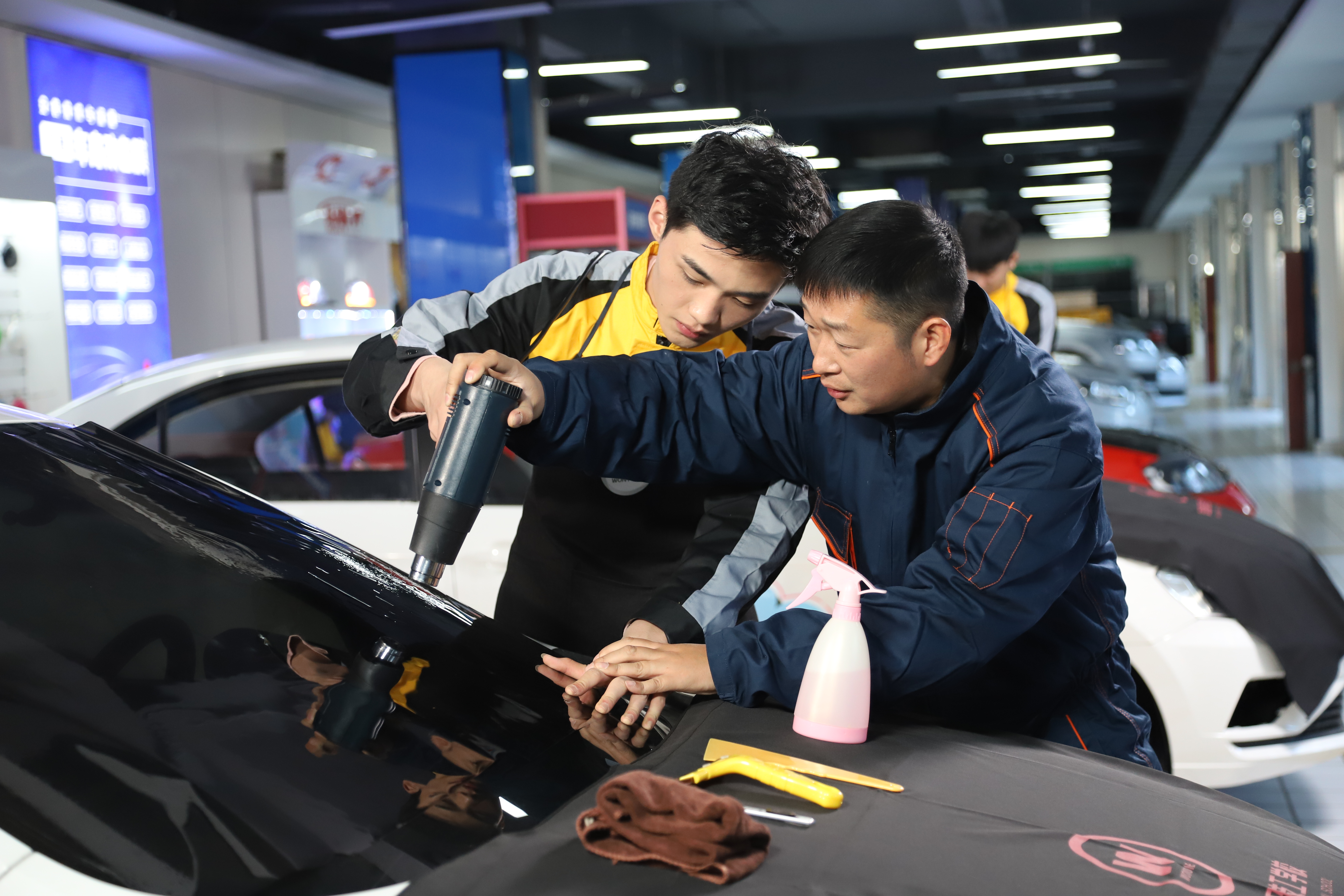 汽车装饰美容行业前景,汽车美容店前景如何