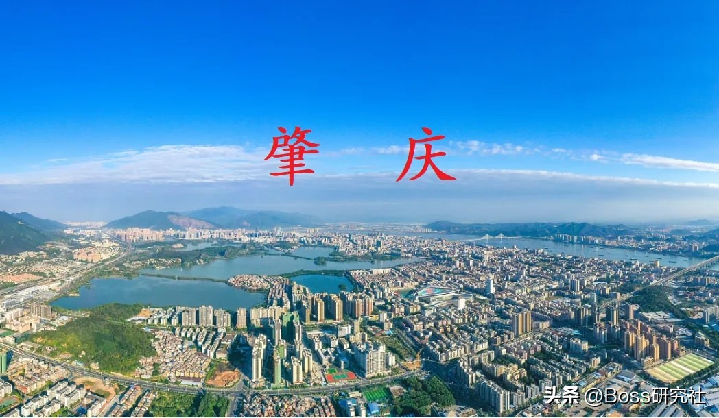 广东肇庆富豪梁耀铭发家史，40岁卖房拯救公司，如今身价90亿