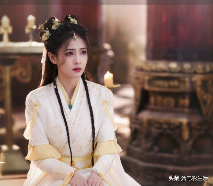 长月烬明中陈都灵演的三个角色,长月烬明陈都灵和孙珍妮同框