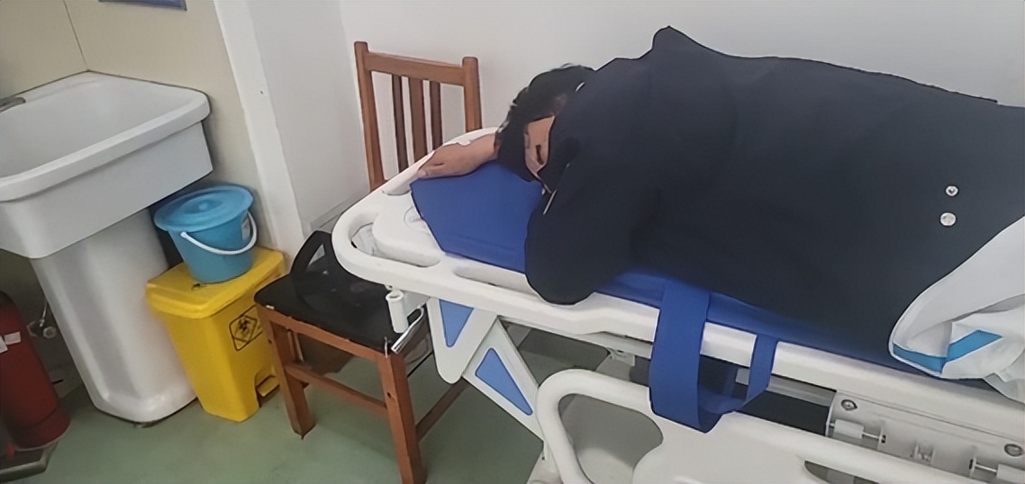 疫情期间他们依然坚守岗位,退休党员坚守战疫一线